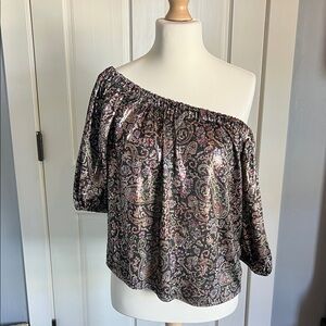 Chic Off-Shoulder Paisley Blouse